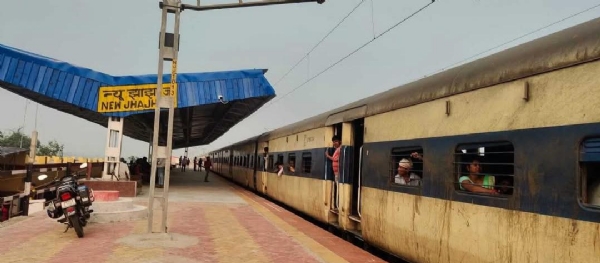 نیو بائی پاس لائن پر دوڑے گی پسینجر ٹرینیں، سرائے گڑھ کے جھاجھا جنکشن پر رکے گی پورنیہ کورٹ ۔ آنند وہار اسپیشل ٹرین