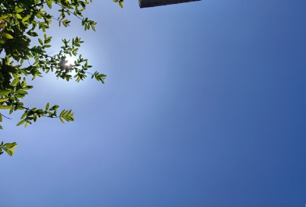 اتراکھنڈ کے میدانی علاقوں میں چلچلاتی دھوپ ؛ 28 اپریل کے بعد موسم میں تبدیلی کے آثار