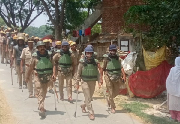 UP-VNS-YUVAK-KI-HATYA-