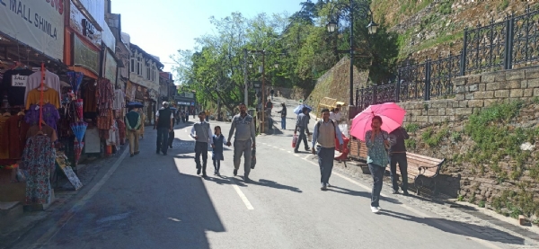 ہماچل کے 5 اضلاع کے لیے شدید گرمی کا الرٹ جاری، منگل کو گرج چمک اور ژالہ باری کا امکان