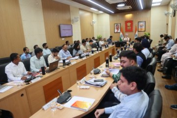 دہلی حکومت نے چلچلاتی گرمی کو لے کر ایک ہفتے کے اندر ایکشن پلان کو نافذ کرنے کی ہدایت دی