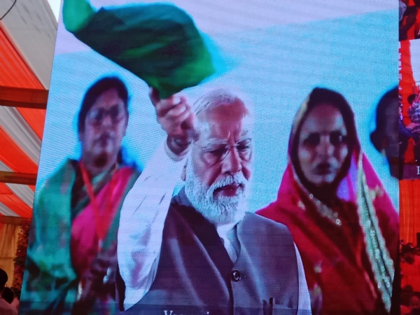 وارانسی -پونے اور ایودھیا- ممبئی کے درمیان امرت بھارت ایکسپریس کی شروعات، مسافروں کوملیں گی سستی اور براہ راست سہولیات