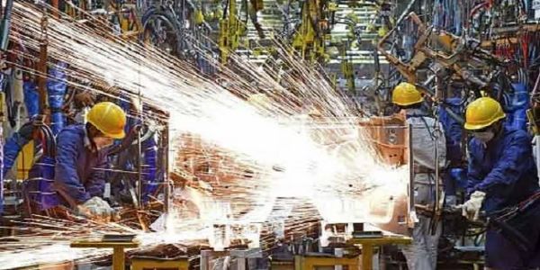 مارچ میں ہندوستان کی صنعتی پیداوار کی شرح نمو پانچ ماہ کی کم ترین سطح پر