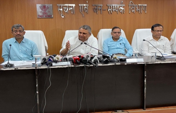 بہار میں تعلیم کے لیے طلبہ کی نقل مکانی میں کمی آئی ہے، معیاری تعلیم نے روزگار کے مواقع میں اضافہ کیا : وجے کمار چودھری