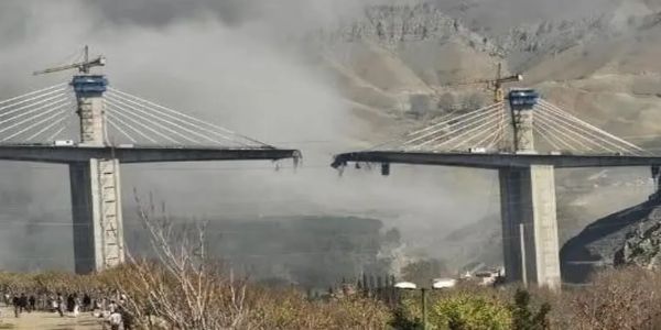 ٹرمپ نے ایران میں مزید پلوں اور بجلی گھروں کو نشانہ بنانے کی دھمکی دی