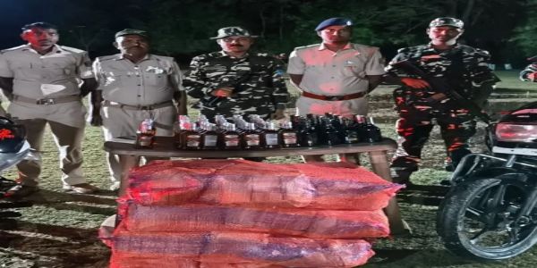 330 بوتل نیپالی اور 85 بوتل غیر ملکی شراب برآمد، دوبائک ضبط