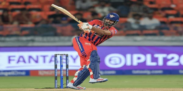 آئی پی ایل 2026: لکھنؤ نے پہلی جیت درج کی، حیدرآباد کو 5 وکٹوں سے شکست دی