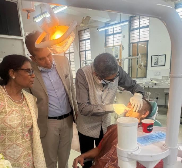 ڈینٹل کالج پروگرام