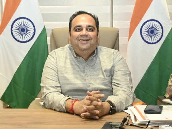 ’مشن انمول‘ کو منظوری، نوزائیدہ بچوں کی اسکریننگ کا دائرہ بڑھا کر 2.5 لاکھ کیا گیا ’مشن انمول‘ کو منظوری، نوزائیدہ بچوں کی اسکریننگ کا دائرہ بڑھا کر 2.5 لاکھ کیا گیا