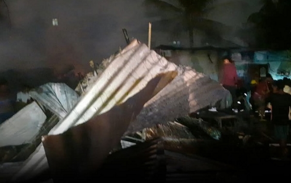 Massive-Fire-Breaks-Out-in-Bam