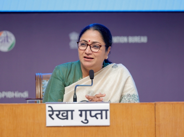 غیر مجاز کالونیوں کے ریگولرائزیشن نے لاکھوں خاندانوں کو عزت اور تحفظ کا حق دیا ہے: ریکھا گپتا