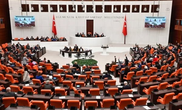 ترکیہ پارلیمنٹ میں15 سال سے کم عمر میں سوشل میڈیاکے استعمال پر پابندی پر بحث