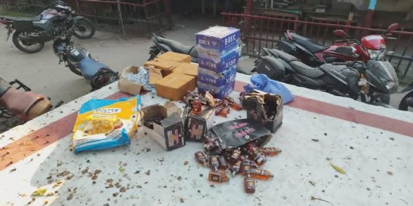 ویرپور پولیس کی بڑی کارروائی : 137 لیٹر نیپالی اور غیر ملکی شراب کے ساتھ بائک ضبط