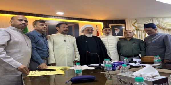 علی گڑھ کے نمائندہ وفد نے آیت اللہ خامنہ ای کے نمائندے سے ملاقات کی اور تعزیت کا اظہار