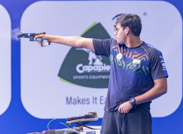 آئی ایس ایس ایف ورلڈ کپ رائفل پسٹل: ہندوستانی مرد نشانے باز 10 میٹر پستول کے فائنل سے باہر آئی ایس ایس ایف ورلڈ کپ رائفل پسٹل: ہندوستانی مرد نشانے باز 10 میٹر پستول کے فائنل سے باہر