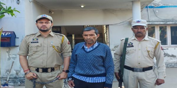 کٹھوعہ پولیس نے ایک شخص کو پی ایس اے کے تحت گرفتار کیا۔