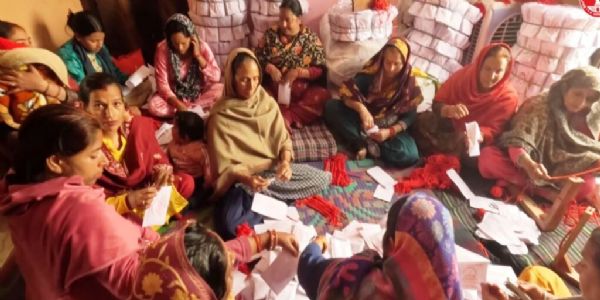 شرائن بورڈ نے خواتین کے اپنی مدد آپ گروپ کو پرساد و دیگر اشیاء کی فراہمی کے لیے شامل کیا