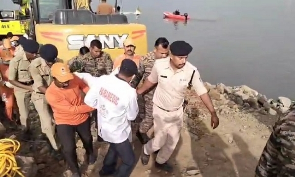 جبل پور کے برگی ڈیم میں کروز حادثے کے بعد ریسکیو مہم
