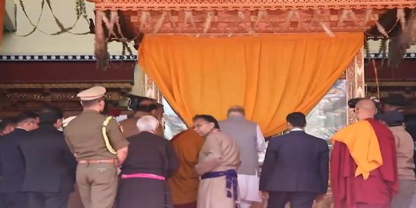مرکزی وزیر داخلہ امت شاہ نے لیہہ میں بدھ پورنیما کی تقریبات کا افتتاح کیا
