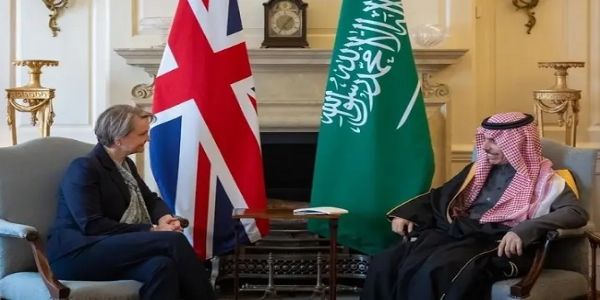سعودی عرب اور برطانیہ کا علاقائی استحکام اور جہاز رانی کی آزادی پر زور