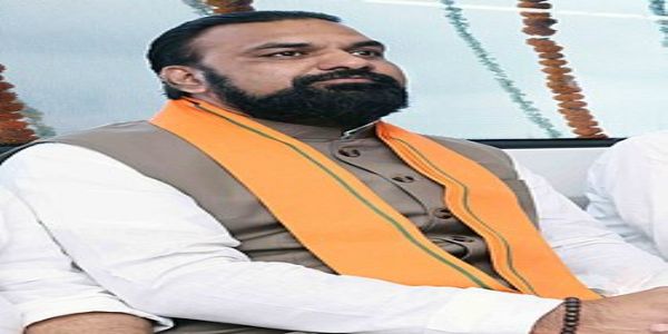 وزیراعلیٰ نے لوگوں سے ڈیزل اور پیٹرول کو بچانے کے لیے گاڑیوں کا استعمال کم سے کم کرنے کی اپیل کی