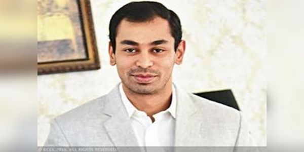 سماجوادی پارٹی کے صدر اکھلیش یادو کے چھوٹے بھائی پرتیک یادو کا 38 برس کی عمر میں انتقال