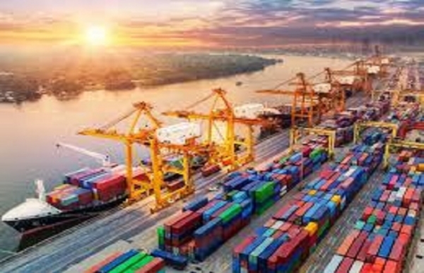 اپریل میں ہندوستان کی برآمدات 13.78 فیصد بڑھ کر 43.56 ارب ڈالرپر
