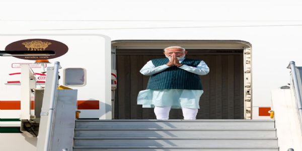 وزیراعظم مودی پانچ ملکوں کے دورے پر روانہ