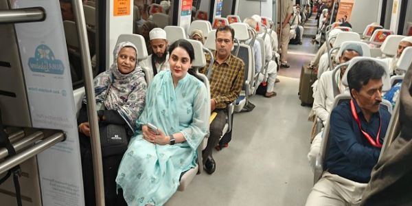 عازمین حج کا میٹرو کے ذریعے نقل و حمل دہلی حج کمیٹی کی قابلِ ستائش کوشش
