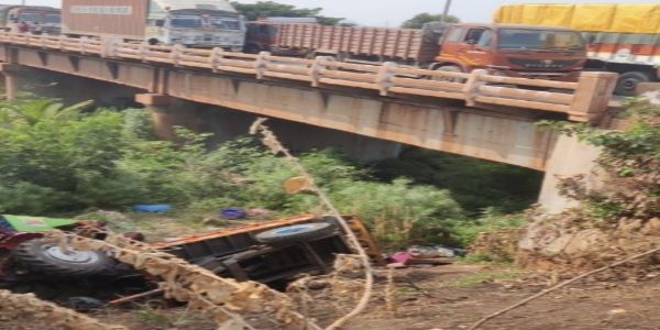 کرناٹک کے کوپل میں تنگابھادرا پل پر حادثے میں چھ افراد کی موت