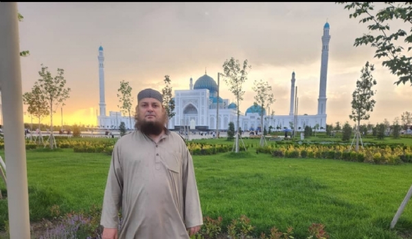 پیر ڈمریا خانقاہ کے سجادہ نشیں ازبکستان کا دورہ پیر ڈمریا خانقاہ کے سجادہ نشیں ازبکستان کا دورہ