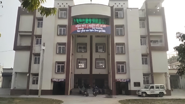 کشن گنج میں ممازاد بھائی پر خاتون کو یرغمال بنا کر عصمت دری اور بلیک میل کرنے کا الزام ، گرفتار کشن گنج میں ممازاد بھائی پر خاتون کو یرغمال بنا کر عصمت دری اور بلیک میل کرنے کا الزام ، گرفتار