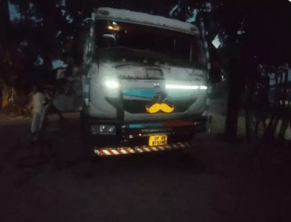 ڈمپر کی تصویر