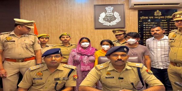 لکھنؤ میں فریب گروہ کا سرغنہ سمیت تین افراد گرفتار
