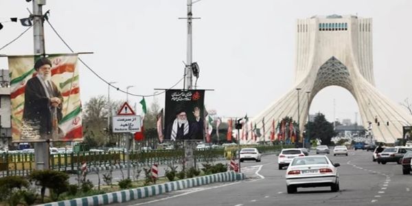 قطر نے معاہدے تک پہنچنے میں مدد کےلئے مذاکراتی ٹیم تہران بھیجی