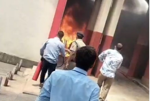 ریلوے آگ ریلوے آگ