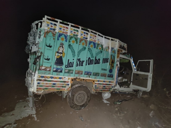 پک اپ کے کھائی میں گرنے سے یوپی-جے پور کے تین مزدوروں کی موت