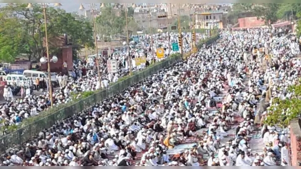جے پور میںمذہبی جوش و خروش کے ساتھ منائی گئی عید ،ملک اور ریاست میں امن و امان کی دعائیں کی گئیں