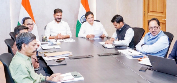 تلنگانہ کے انٹرنیٹ ٹی فائبر پروجیکٹ پر وزیر اعلی کی مرکزی وزیر کے ساتھ ویڈیو کانفرنس