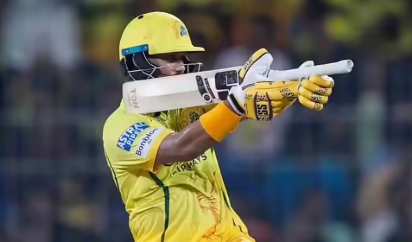 IPL-CSK-KARTIK-GUN-CELEBRATION