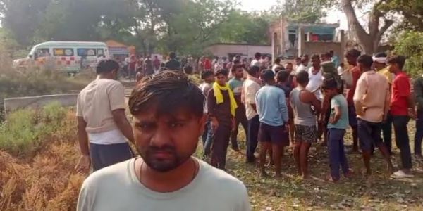 کوشامبی میں مٹی کا ٹیلہ دھنس کرگرجانے سے ماں بیٹی سمیت تین افراد کی موت ۔