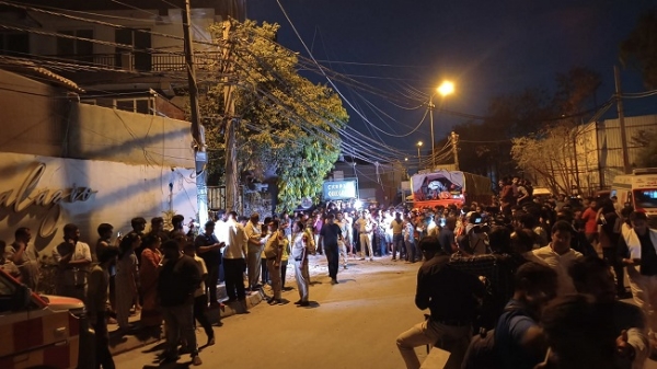 عمارت گرنے والی جگہ کی فوٹو