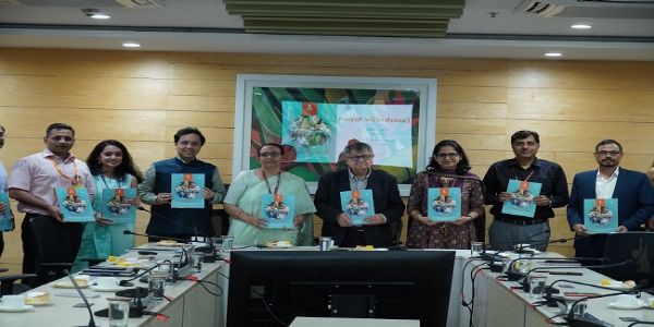 نیتی آیوگ نے اسکولوں کے معیار کو بہتر بنانے کے لیے ریاستی اور ضلعی سطح کی ٹاسک فورسز کی تجویز پیش کی ۔