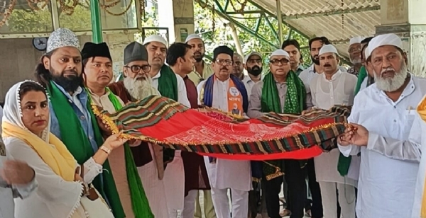 طویل عرصے تک منتخب وزیر اعظم بننے کا ریکارڈ بنانے پروزیراعظم مودی کو بی جے پی اقلیتی مورچہ کی مبارکباد طویل عرصے تک منتخب وزیر اعظم بننے کا ریکارڈ بنانے پروزیراعظم مودی کو بی جے پی اقلیتی مورچہ کی مبارکباد
