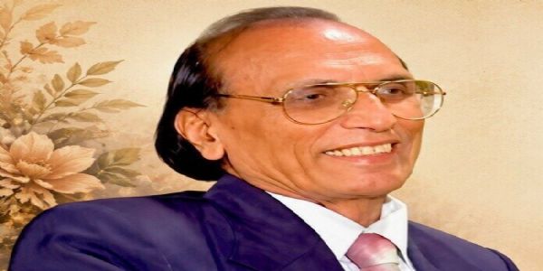 بشیر بدر کے درجنوں اشعار عوامی حافظے کا حصہ بن چکے ہیں:پروفیسر کوثر مظہری