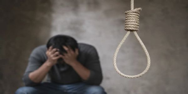 شولاپور میں انگور کی فصل کو نقصان پہنچنے پر نوجوان کسان نے کی خودکشی