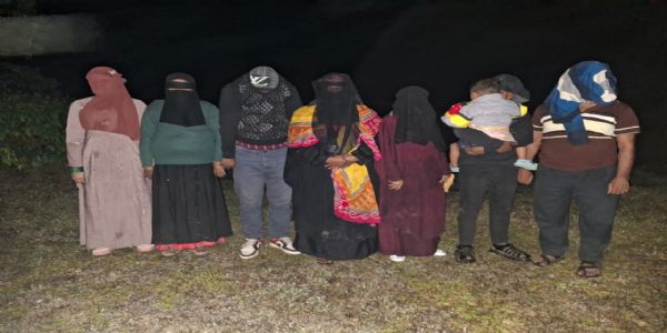 آسام سے واپس بھیجے گئے نو بنگلہ دیشی شہری 