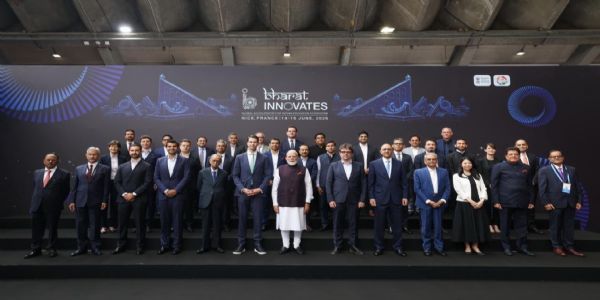 فرانسیسی سرمایہ کاروں کو ہندوستان کی ترقی کے سفر میں شامل ہونے کی دعوت دی گئی: پی ایم مودی