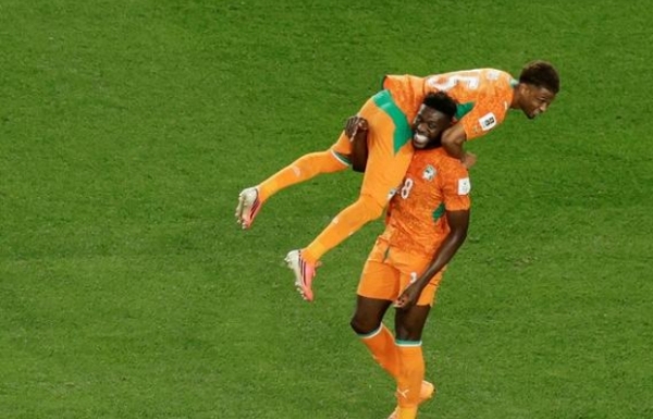Sports-Football-FIFAWC-ivory-c