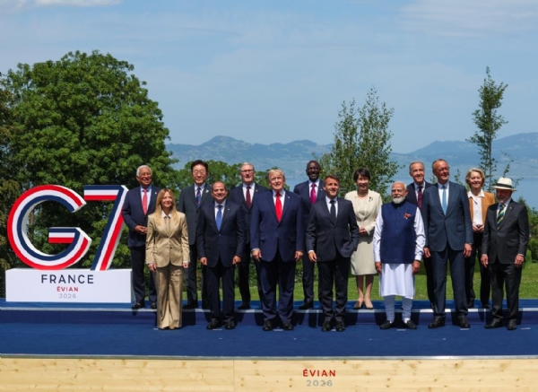 وزیر اعظم مودی نے جی 7 سربراہی اجلاس میں صدر ٹرمپ و دیگرعالمی رہنماؤں سے ملاقات کی